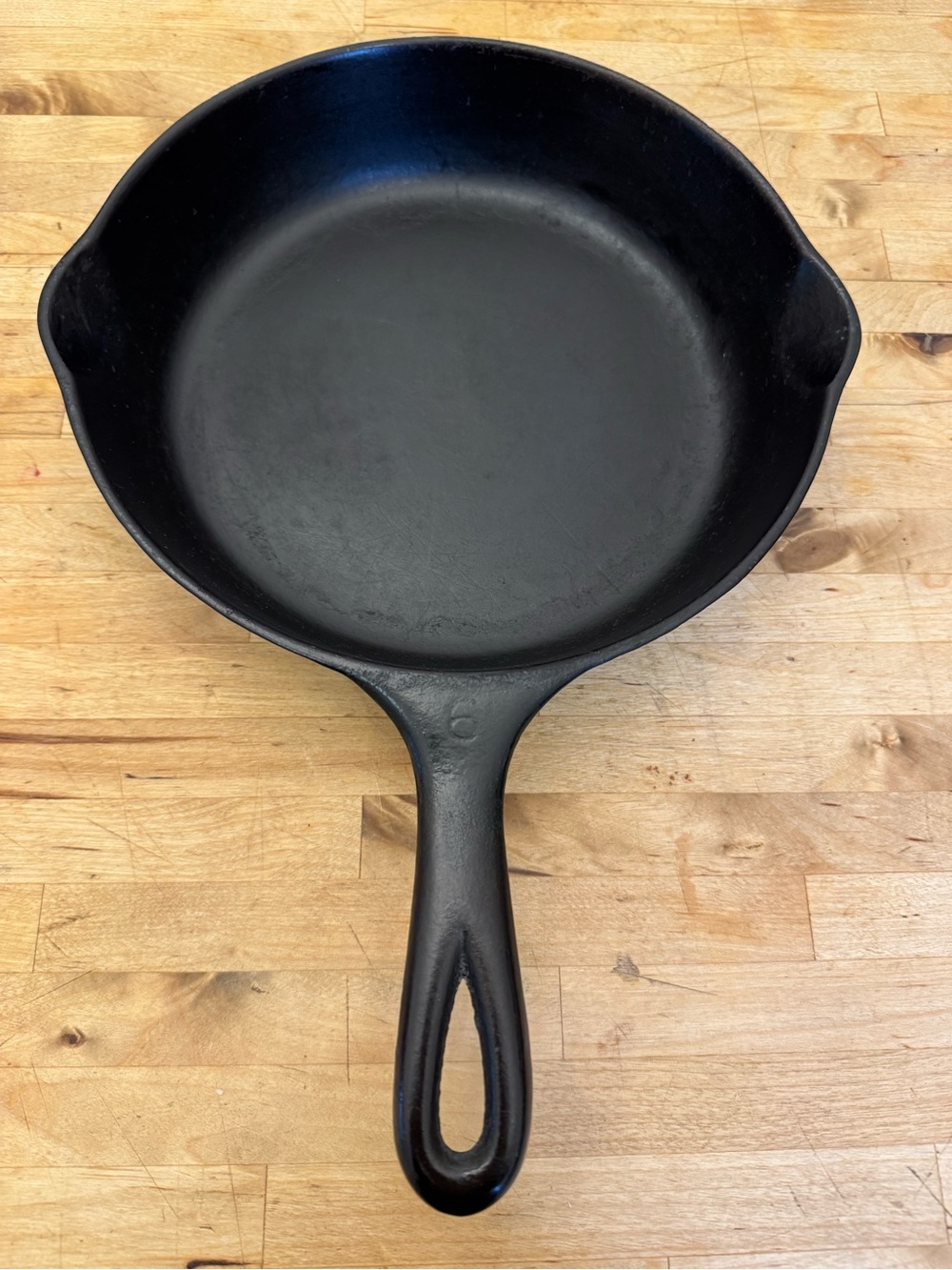 Wagner Ware Sidney -0- cast iron skillet / frying pan #9.  #1056Q.